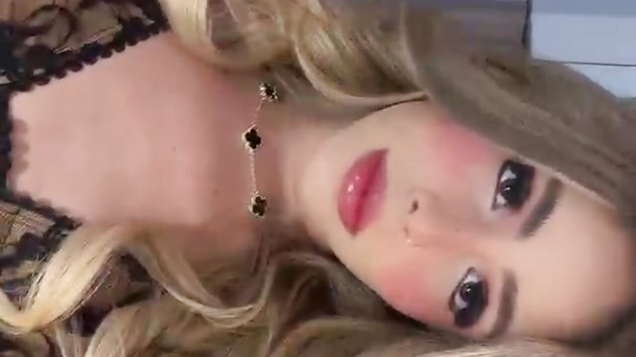 WhatsApp Video 2026-09-19 at 5,36,09 AM - video oleh samantha_pagniini kamera model