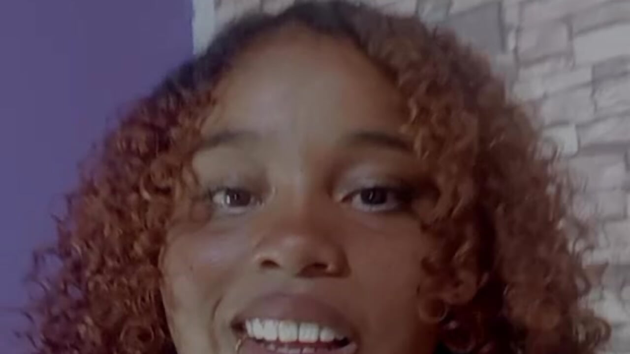 e18d8068d563082af2793f5ef0f35a42 - vidéo du modèle de showcams darlingsharon