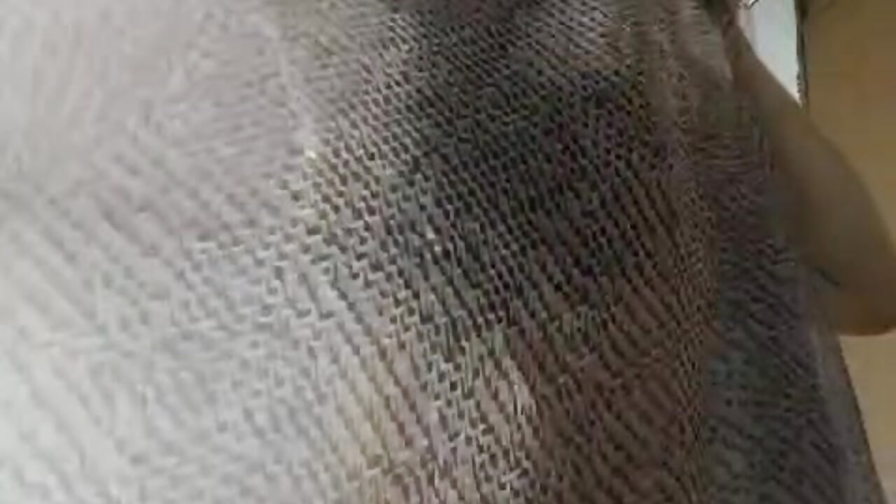 Playing with fabric - vidéo du modèle de showcams Mia_Mott