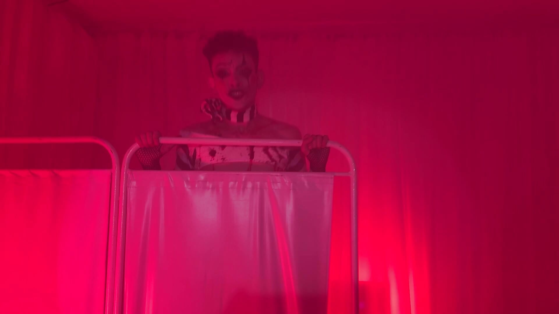 happy halloween - vidéo du modèle de showcams ValentinoMoreti