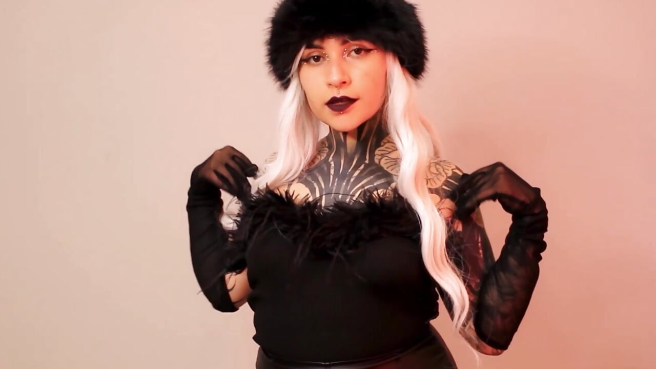 Miss Veil - video by BellaVeil cam model