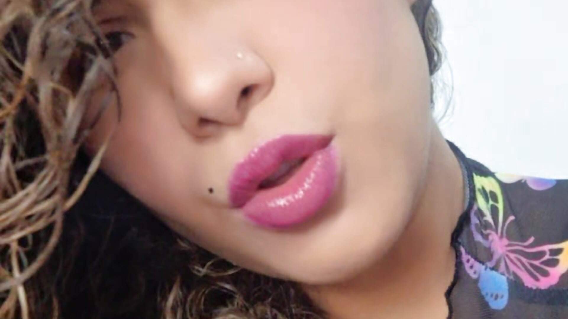 Kiss for you – video od webkamerové modelky Lilith_30