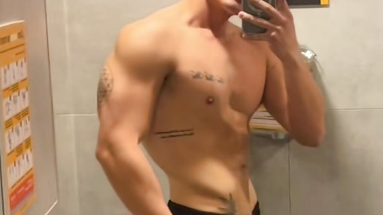 🤤💪🏻 - MaxxxSteil 캠 모델의 동영상