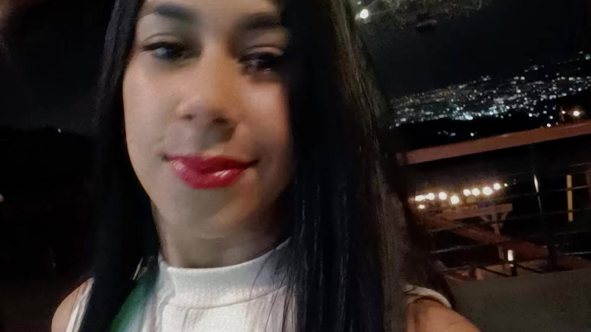 1000384418 - video by AnaGonzalez_ cam model