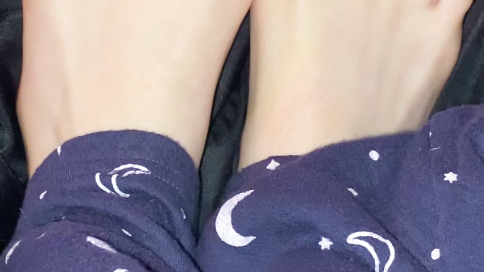 my feet with red toe paint - video by Lilliereign cam model