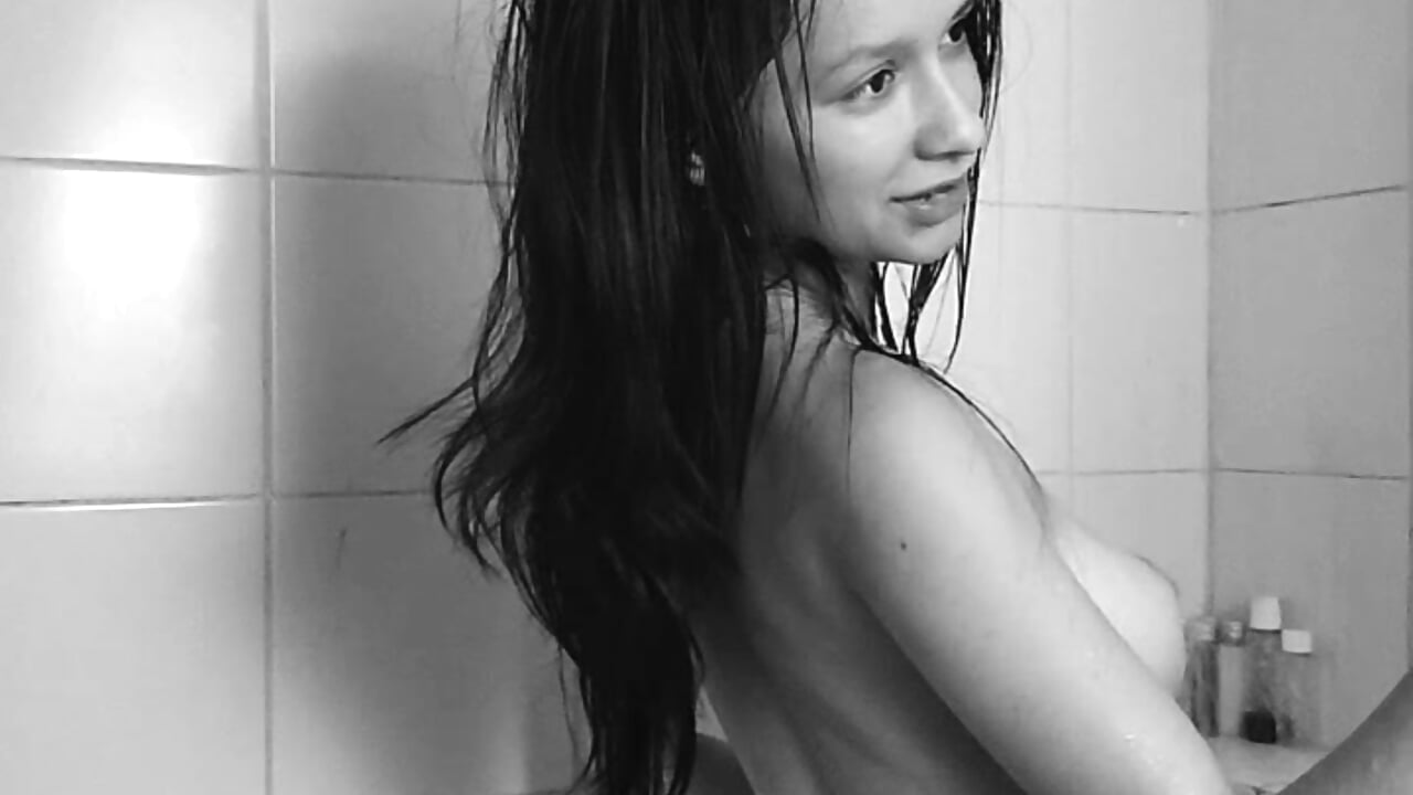 :) - video by Soy_Sara7 cam model