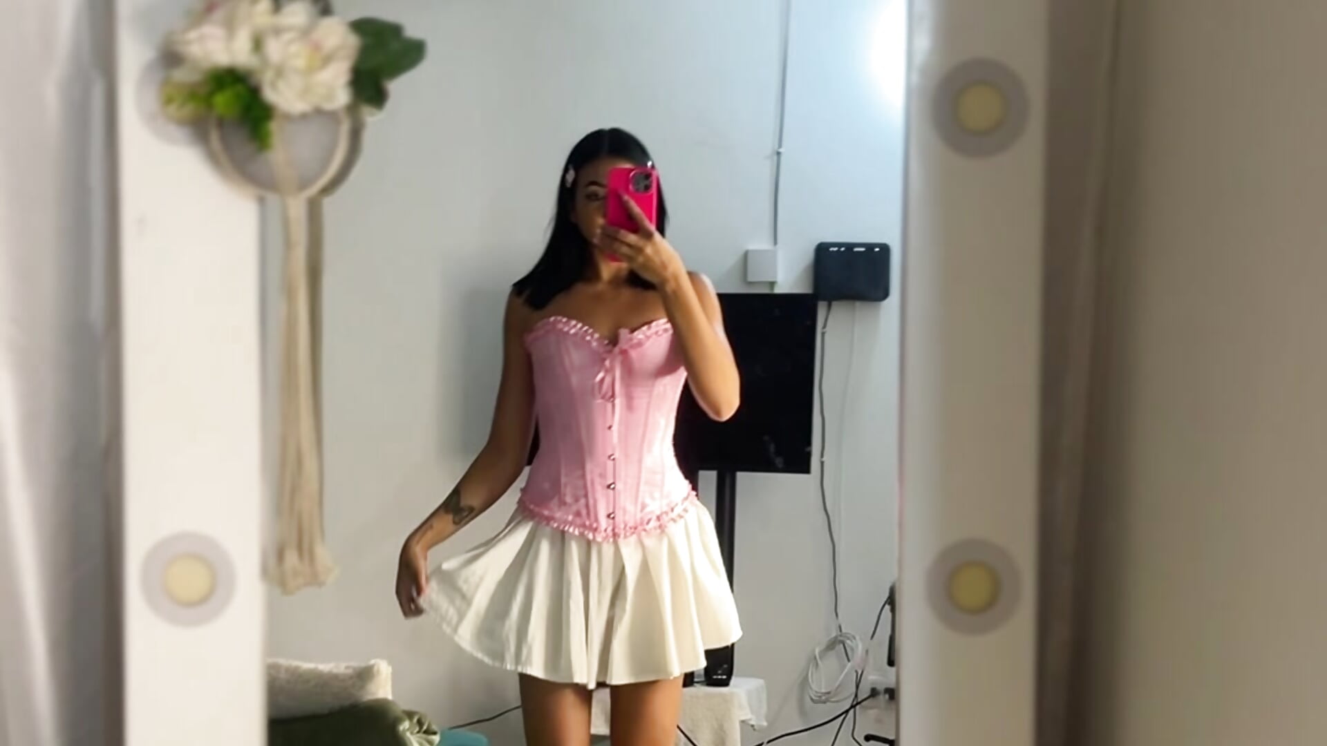 Pink🎀 - فيديو من Saori_mar16 موديل الكام