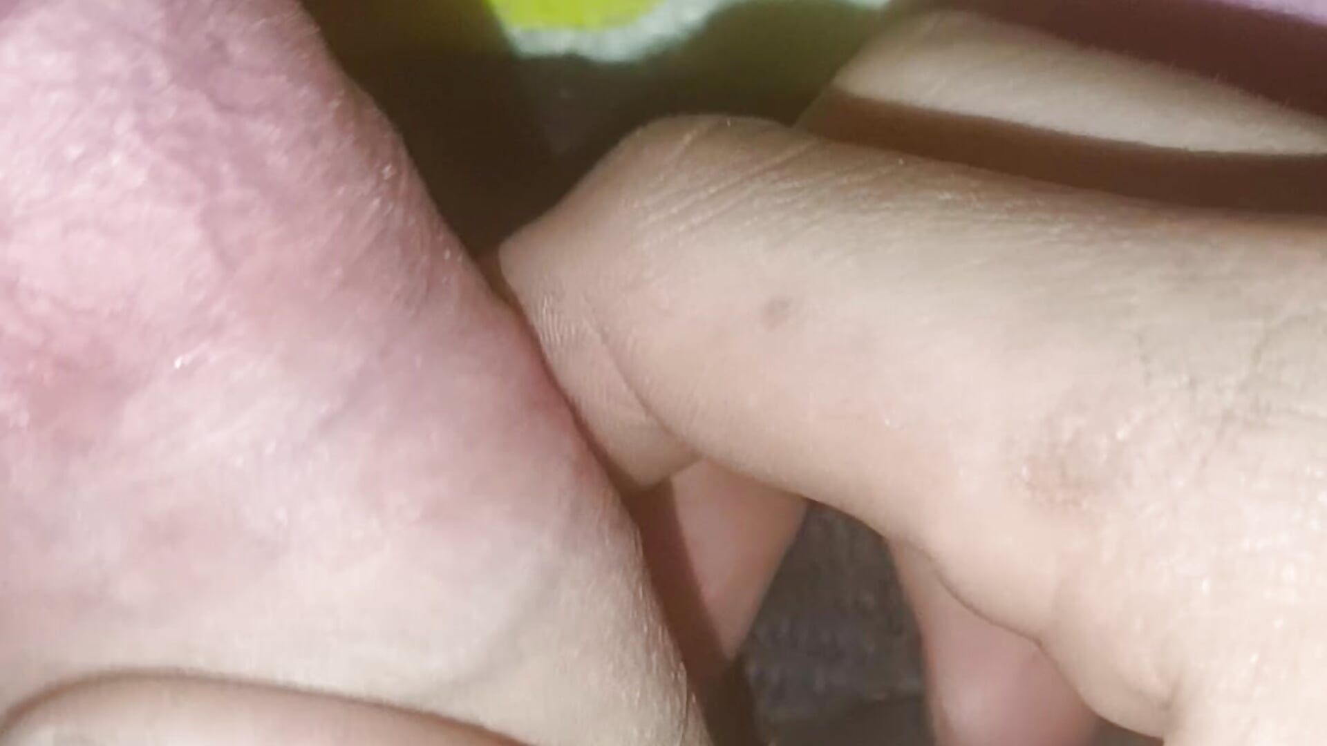 1000025594 – video modela na kameri coringarato