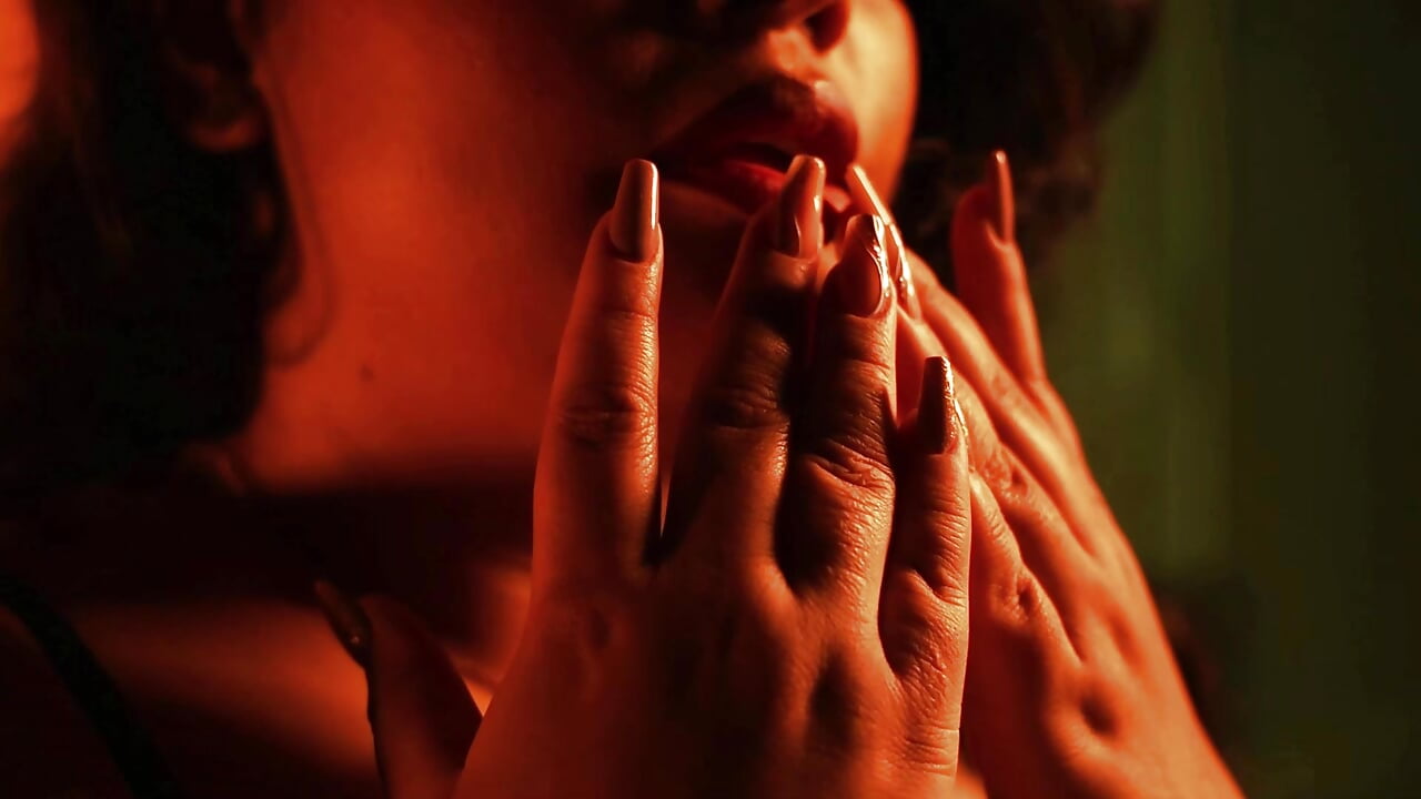 Sweet darkness - video by MillaSunshine cam model