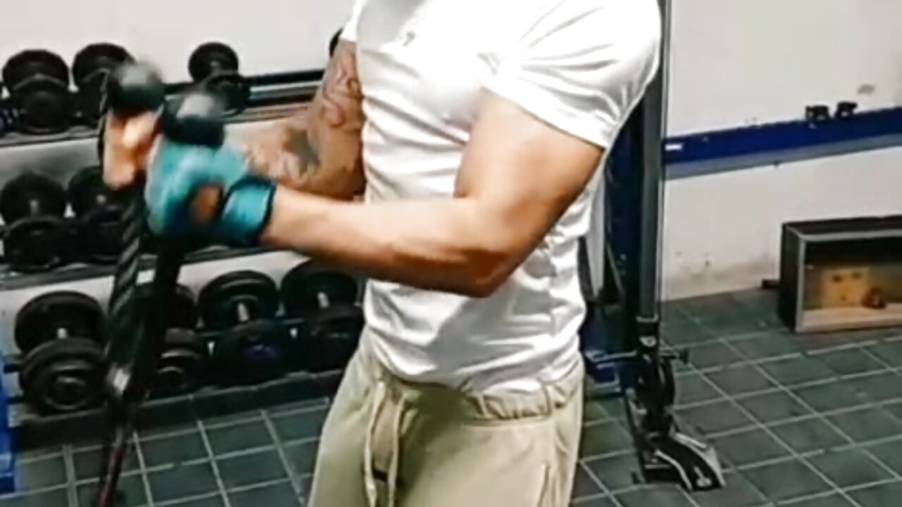 Video de WhatsApp 2025-04-27 a las 20,12,08_45ac7cd3 – video modela na kameri morenosiam