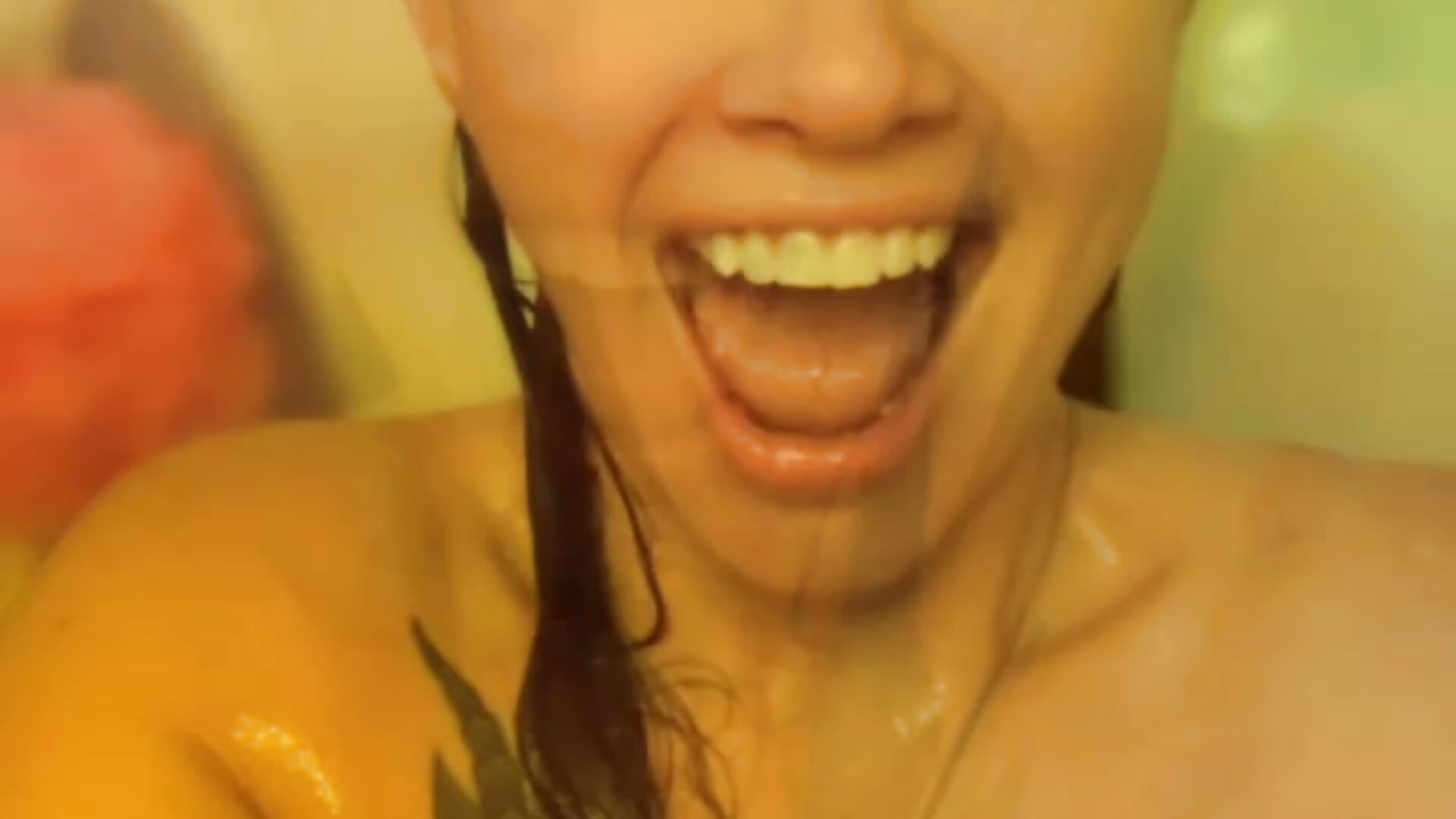 Unapologetically myself… Marla Fkn Singer 🤘 - vídeo de NaughtyLittleVeteran