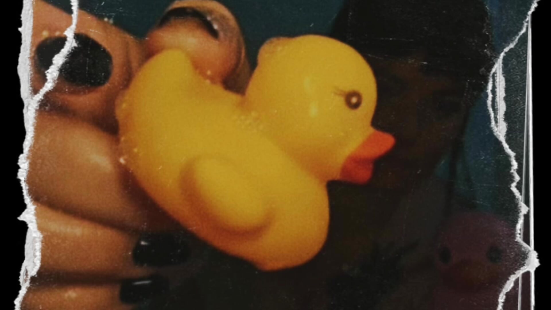 Rubber Ducky Bubble Bath 🧼 🦆 😘 - NaughtyFknVeteran 캠 모델의 동영상