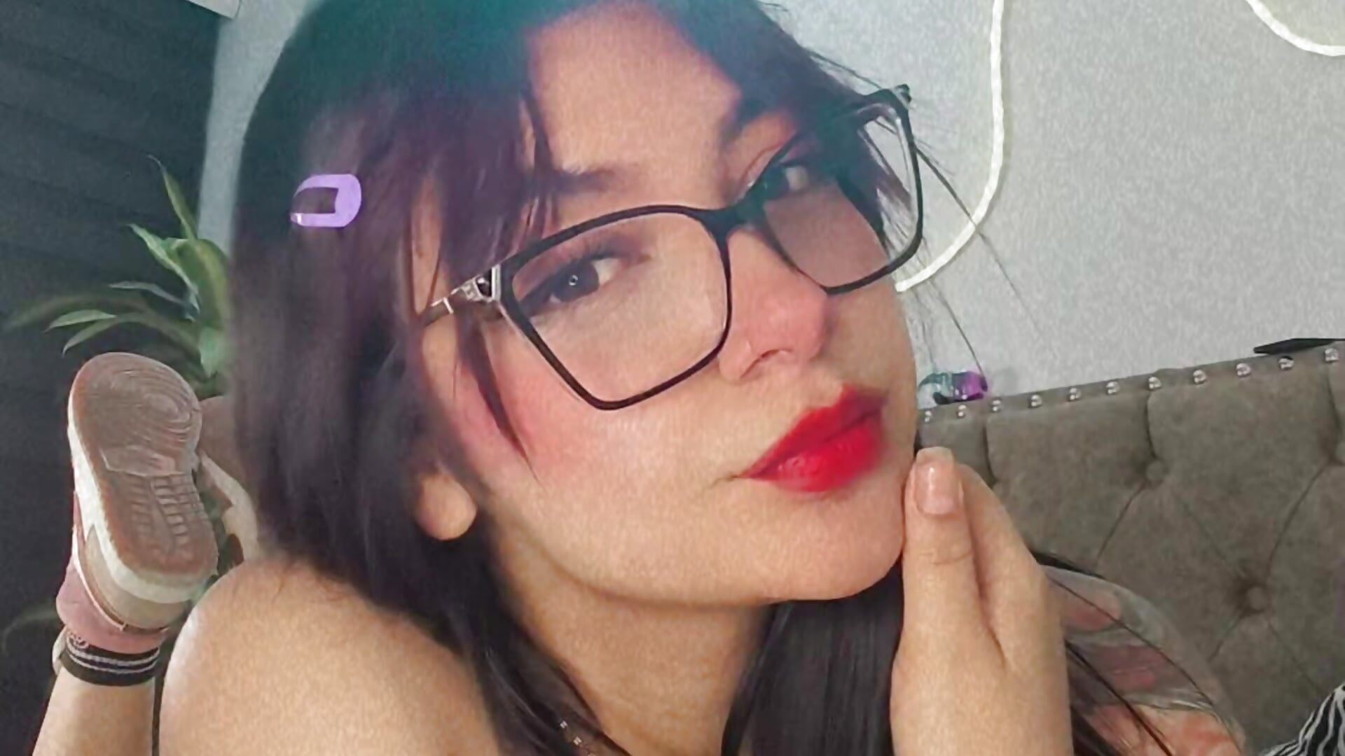 1000013680.mp4 - video by Emmaa_allen cam model