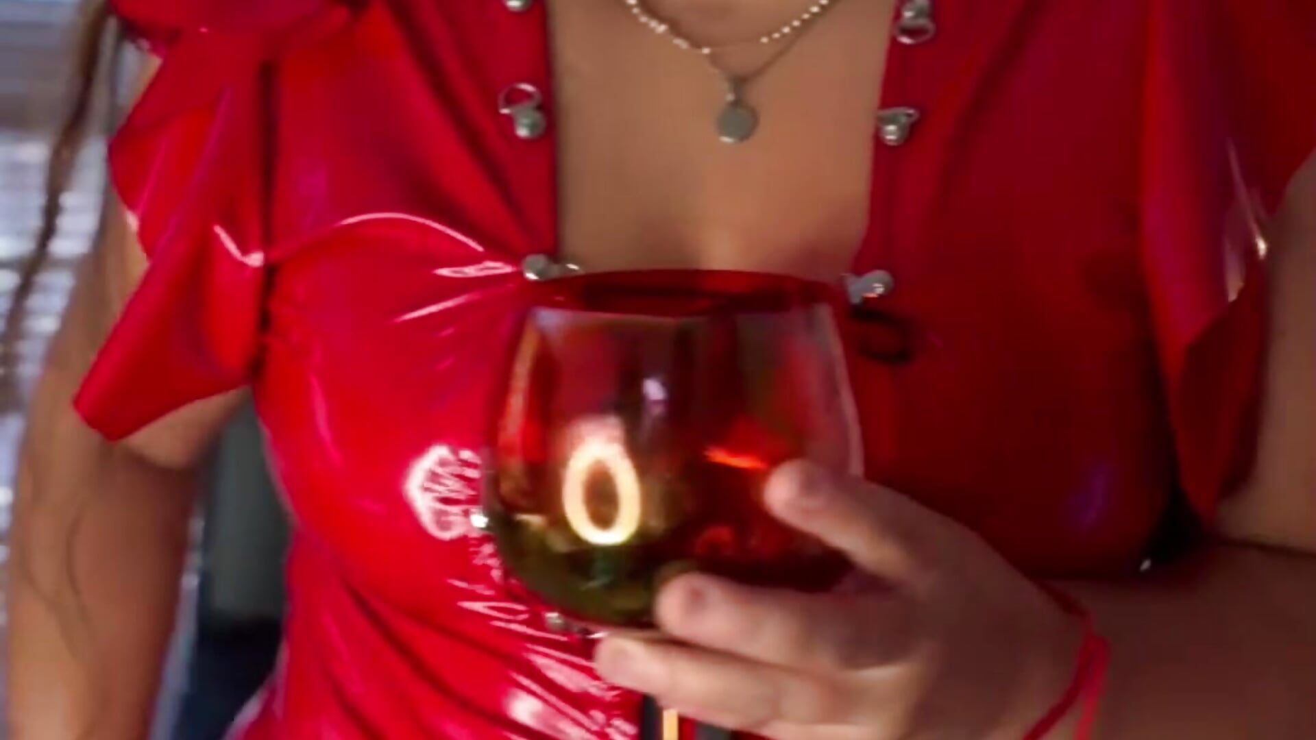 “This little body has your name written in desires.” 💋– MontserratMarie kameramodell videója