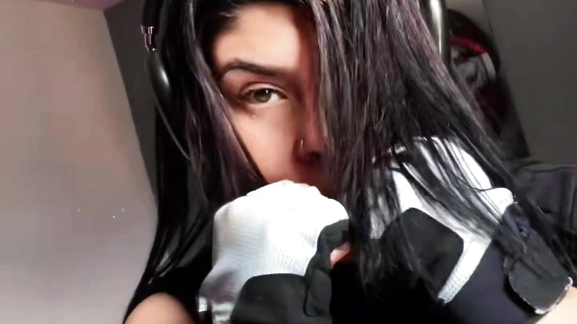 Box 🤣 - video by Veronika_metal cam model