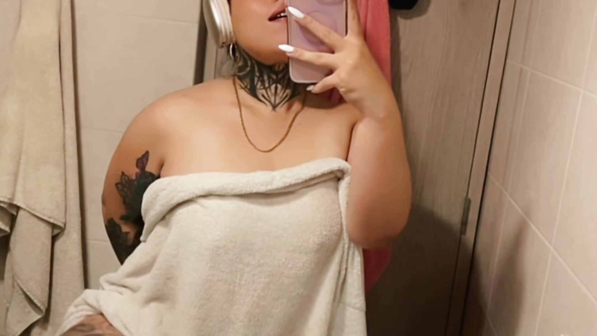 f31783f33bf6452da34c1e61e0086c01 - video by Veronika_metal cam model