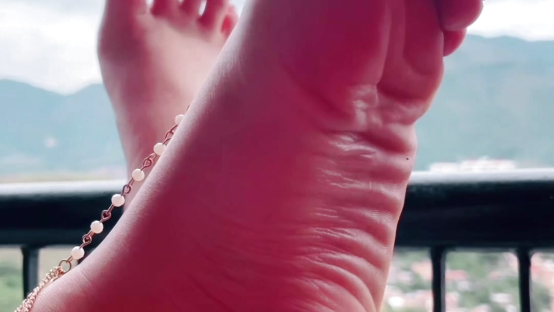 Feet 👣 - video by Veronika_metal cam model