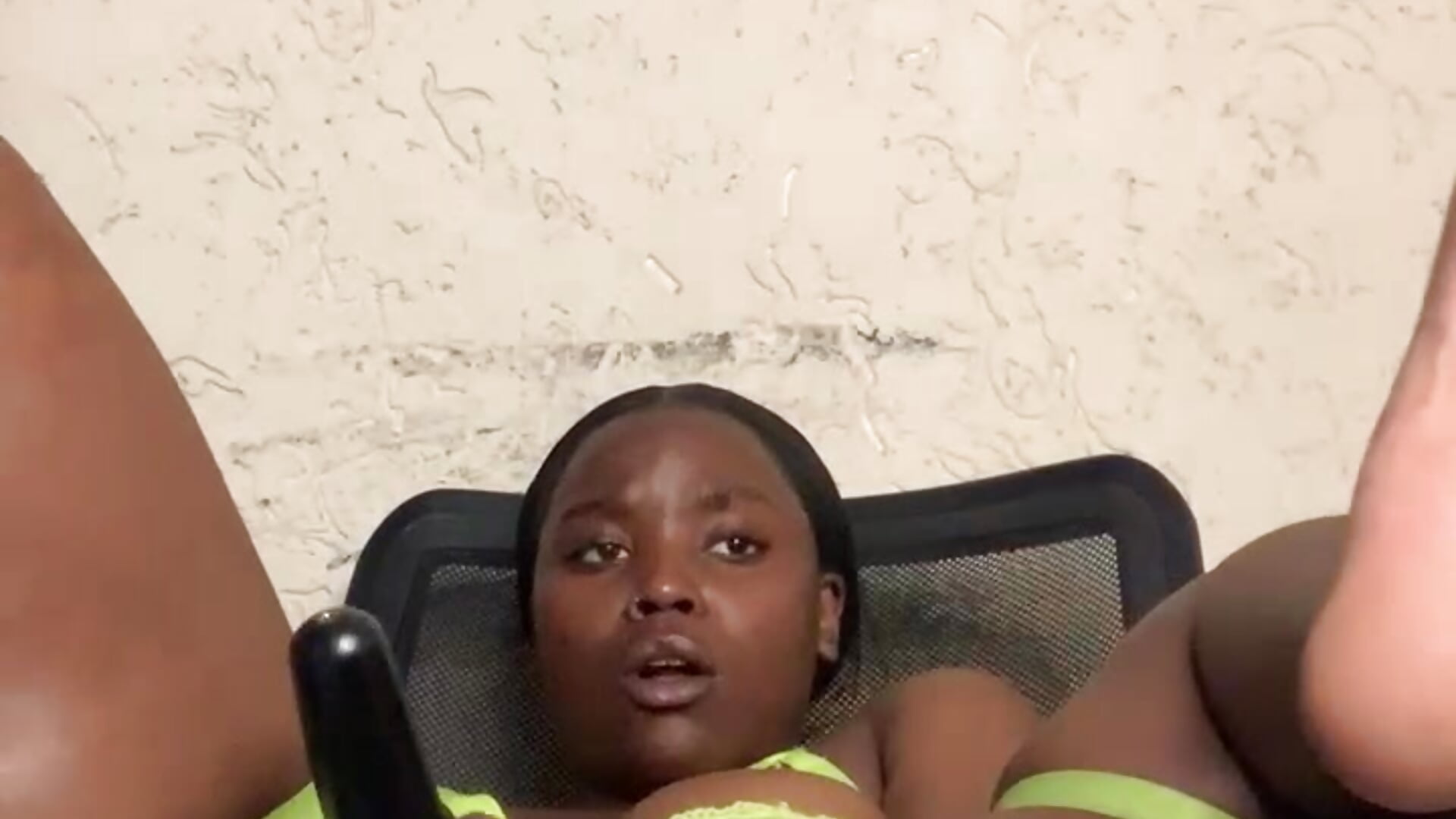 Are you thirsty? I serve free drinks this weekend - video by Dark-BerryX cam model