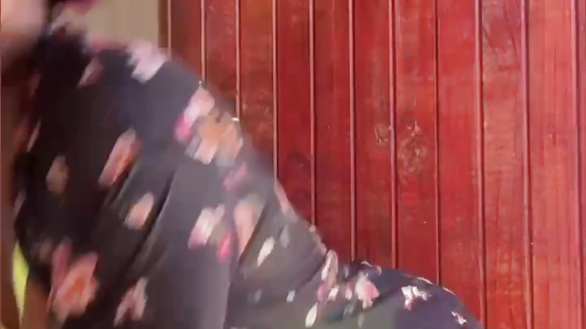 Twerking my ass during my smoke break - video by Dark-BerryX cam model