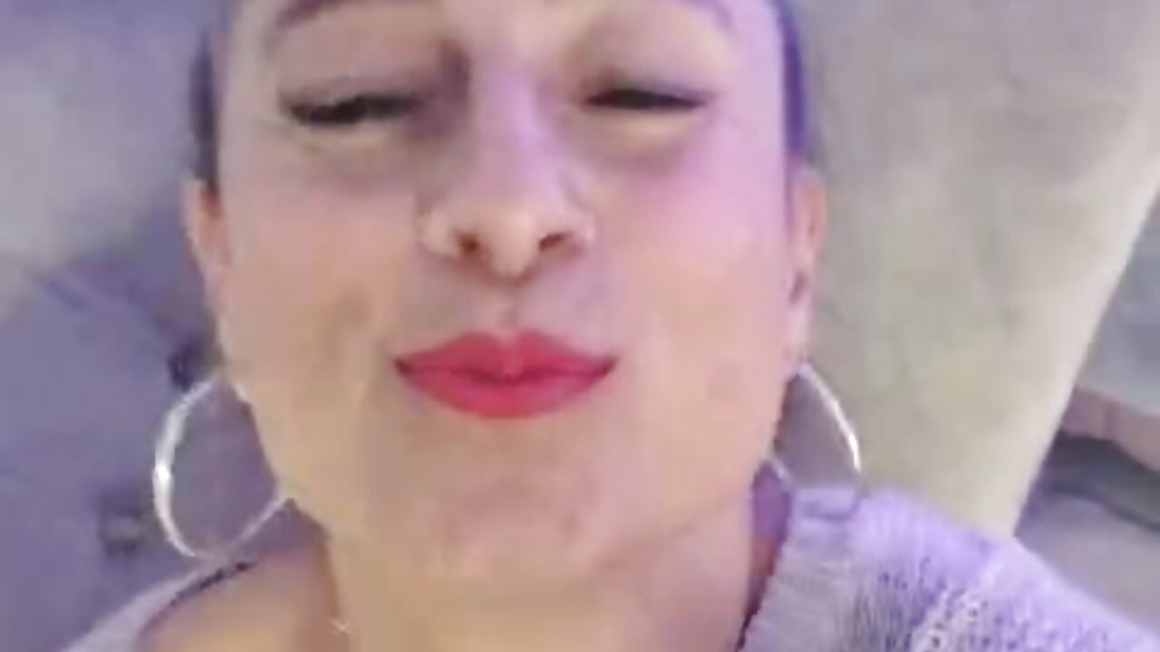 For you love, welcome to my room 😘 - video by Liannaa_ cam model