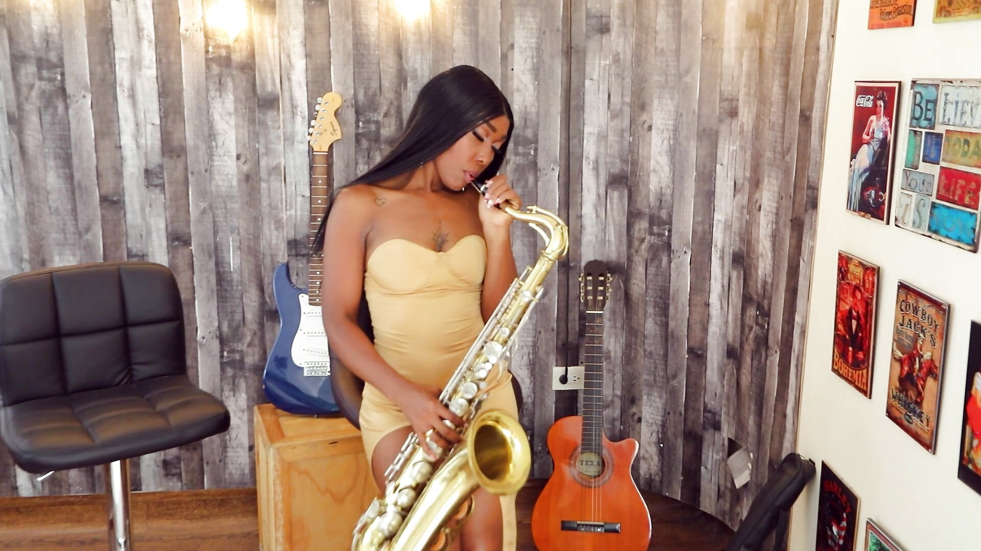 Sexy, Beautiful and Queen👑 - video oleh model kamera RitaGibsonn