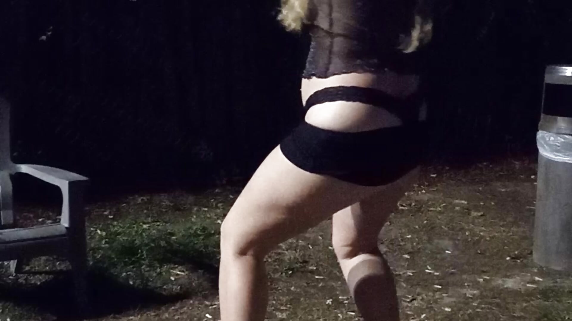 Public live stream sexy ass dancing - video by wetnwildforyou cam model