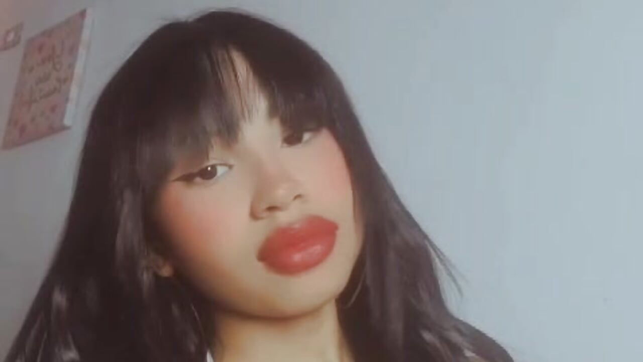 Kiss - video by Aida_princess cam model