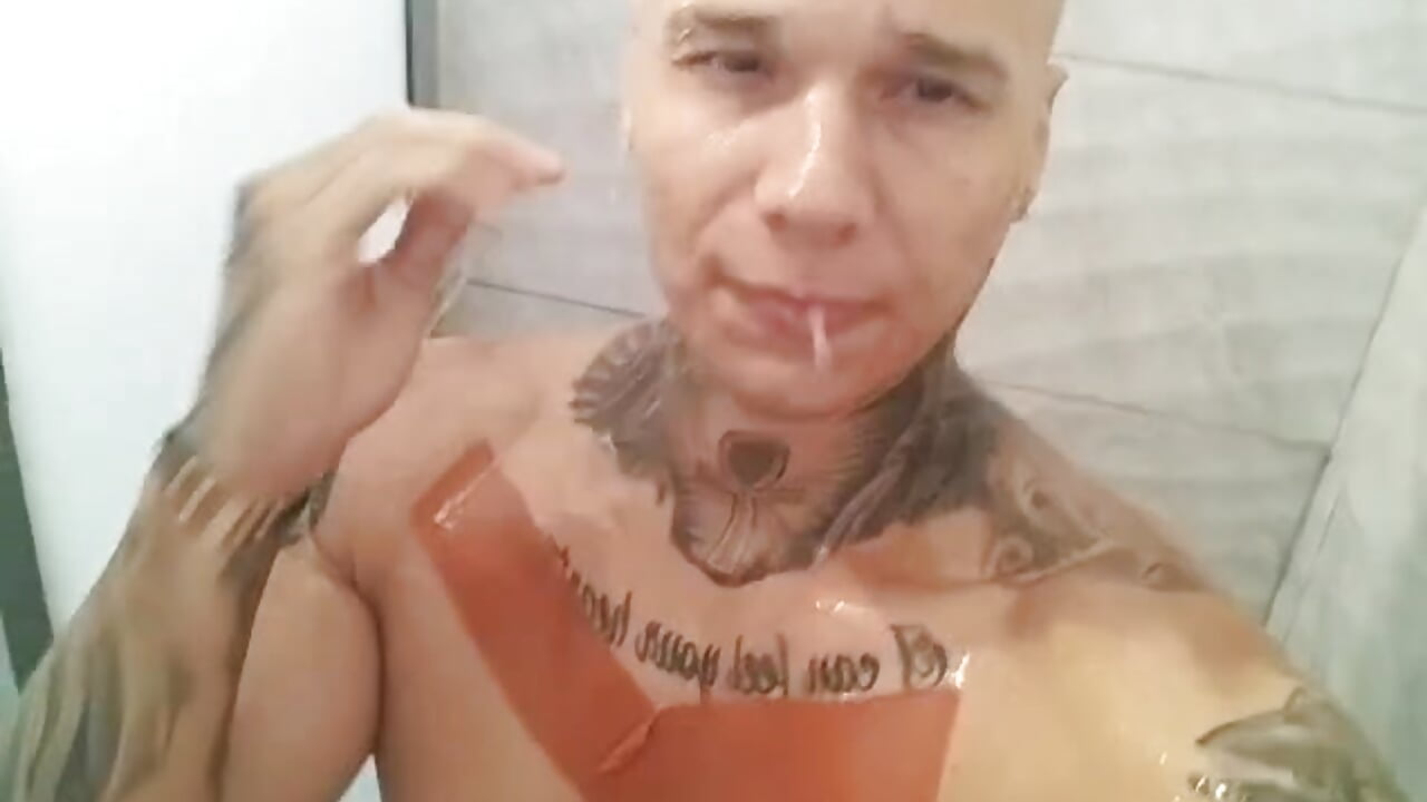 Enjoying my shower 💦