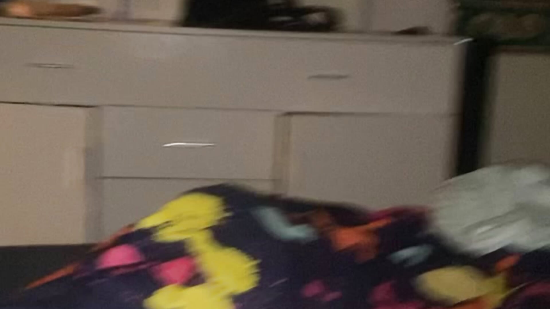 Naughty - video của người mẫu cam Naughtynotniceaussue