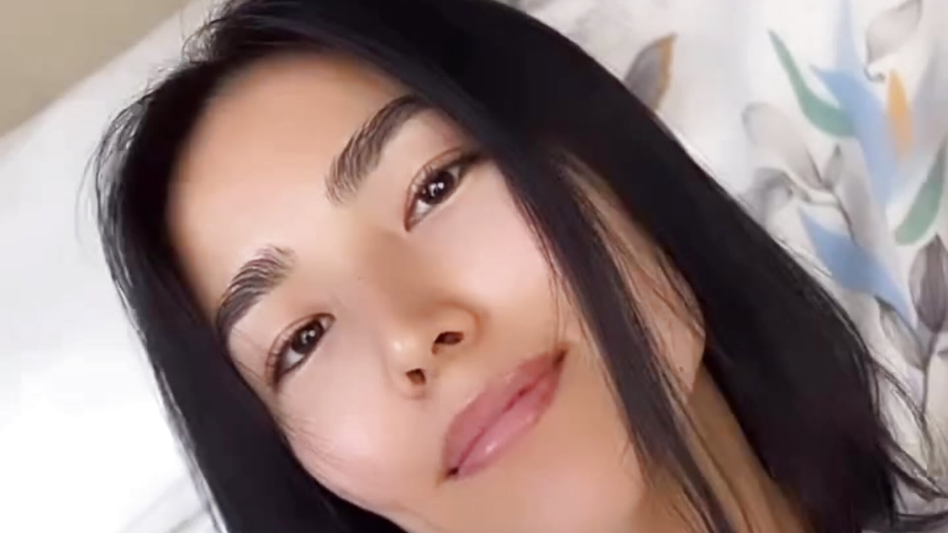 it's me little horny hahahhaa－カメラキャストのLova_Raneの動画