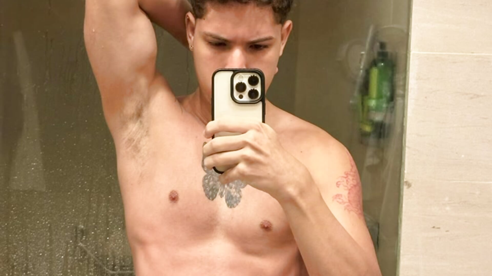 21df46f40c134f7cbf924b20c096ef6e (1) - video by domi_master cam model