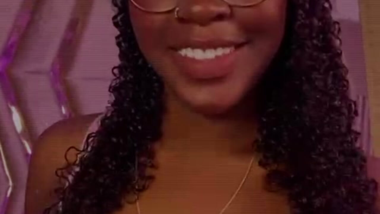 Hi! Today I will give you the first 4 minutes of lush in exclusive pvt, so come and enjoy with me, k - Qeen_blackk主播的视频