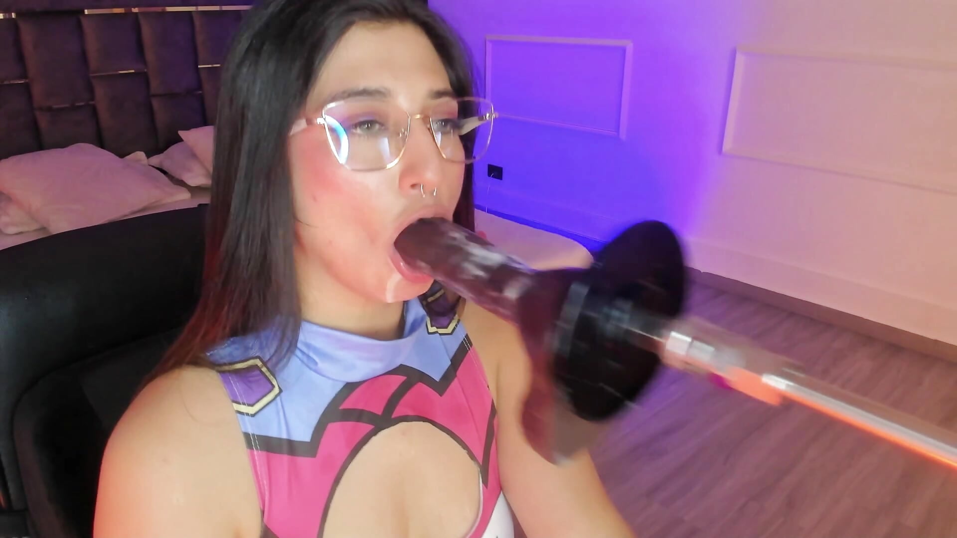 Wet throat, lost mind 💦😮💨 – video af Gabrielakassi cam-model