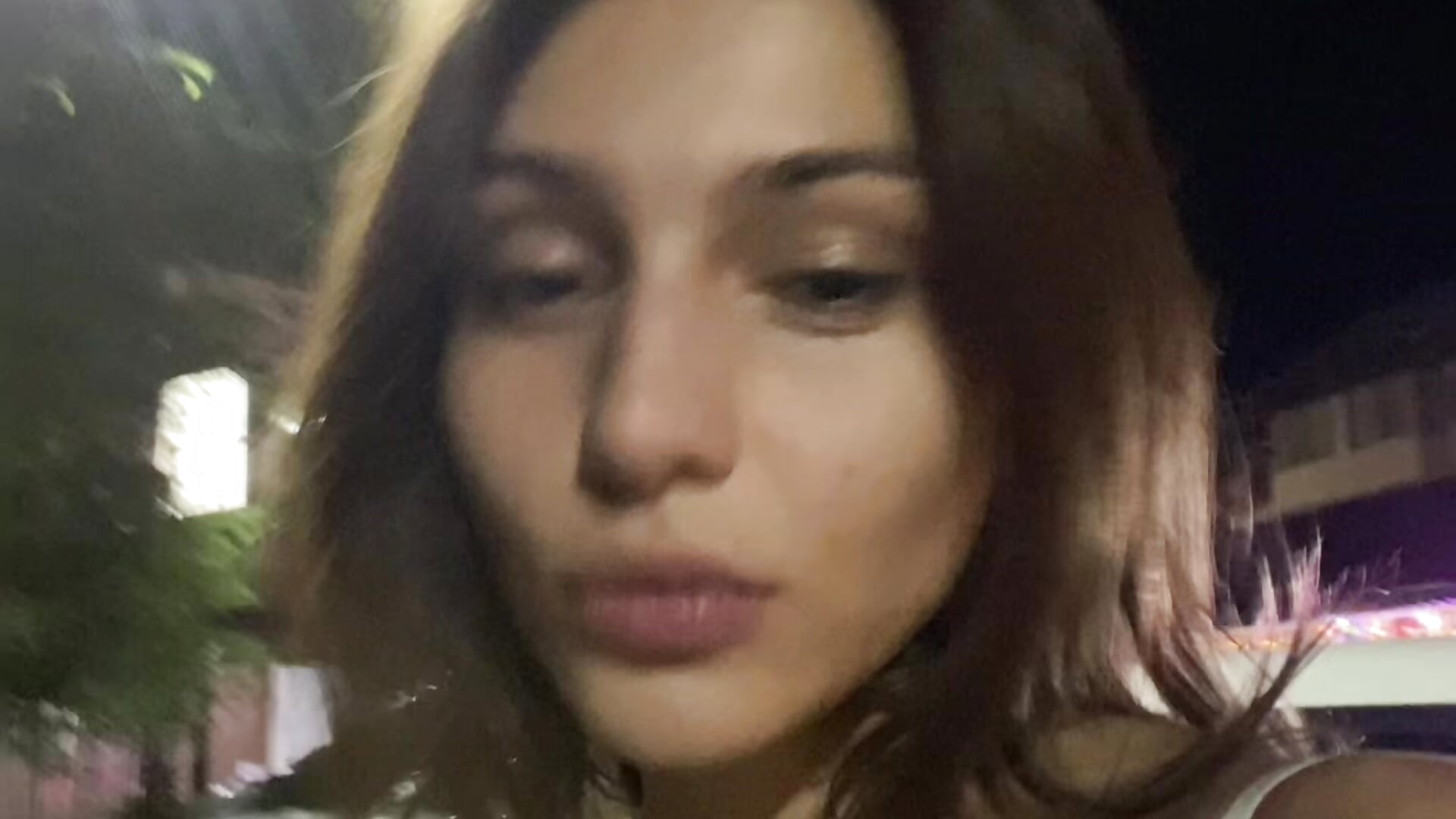 la vie est belle - video oleh model kamera AuroraGoldenVoice