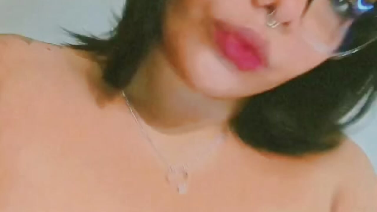 Feel me bb - video by Rouse_Doll cam model