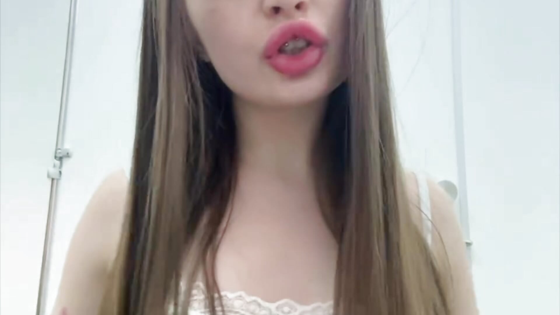 🚽 - video by mmelicious cam model