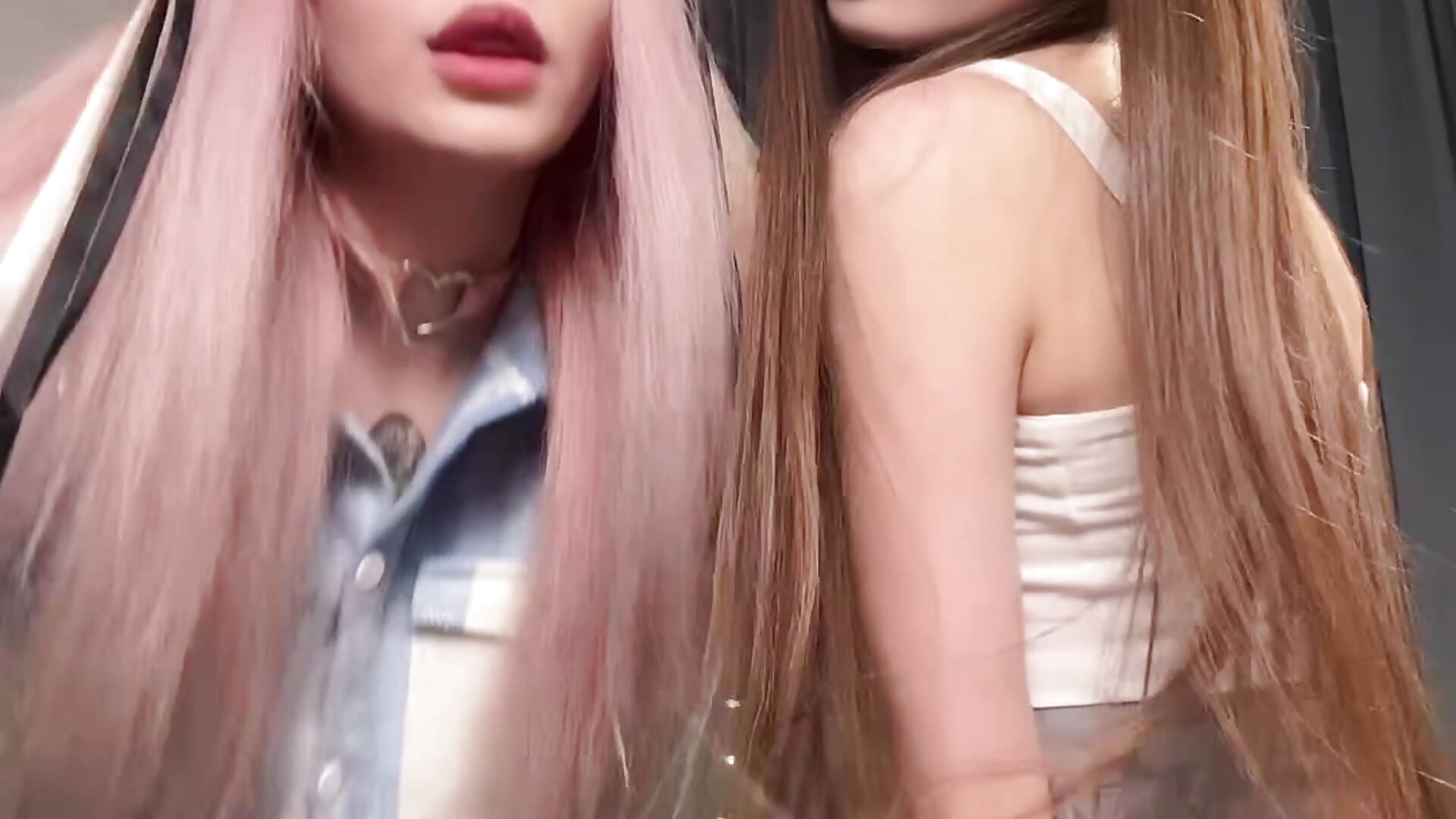 Lolla here ! - video by mmelicious cam model