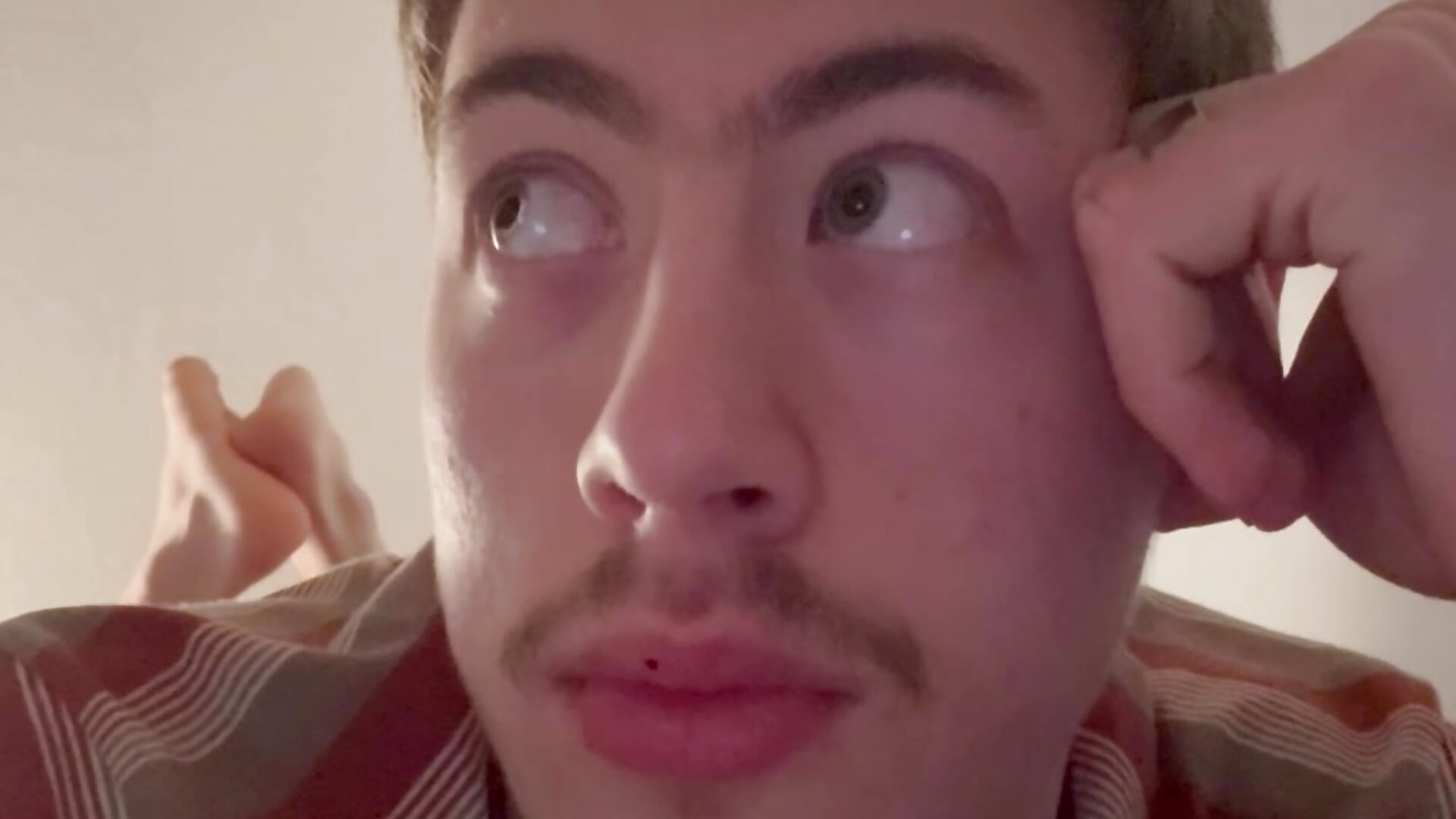 Nenn es nicht so, sondern beobachte die Situation - video van VelvetRagottiOG cam-model