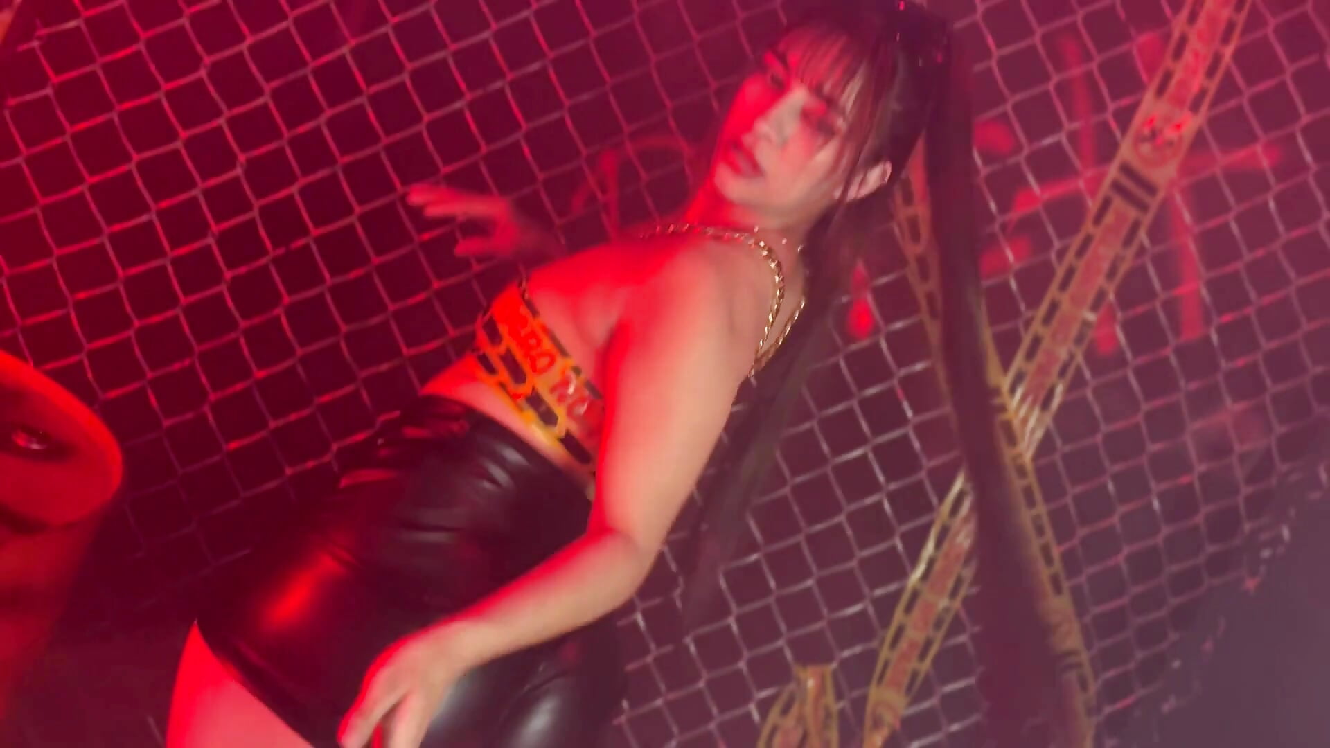 ZONA DANGER 🔥🧯 - video di kylie_wilsson modella di cam