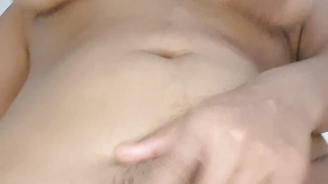I masturbated my pussy until it squirted - vidéo du modèle de showcams corinastonee