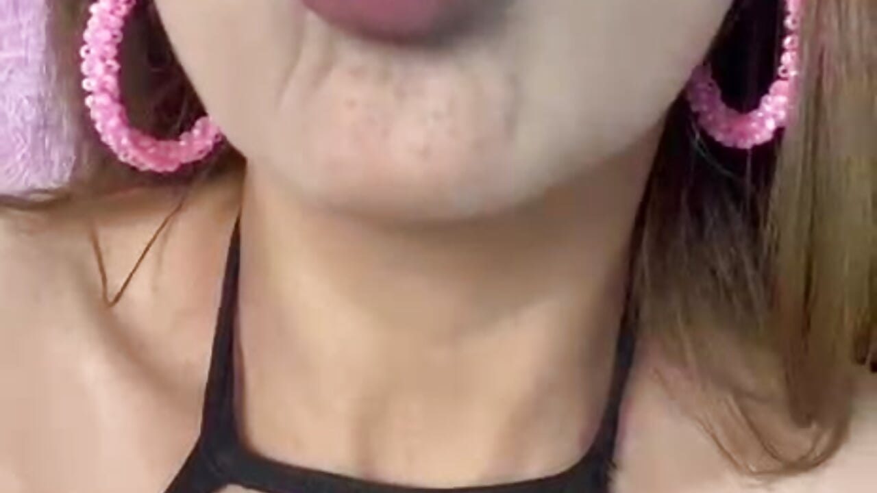 Piercing lover ♥ - video by nicollewayne10 cam model