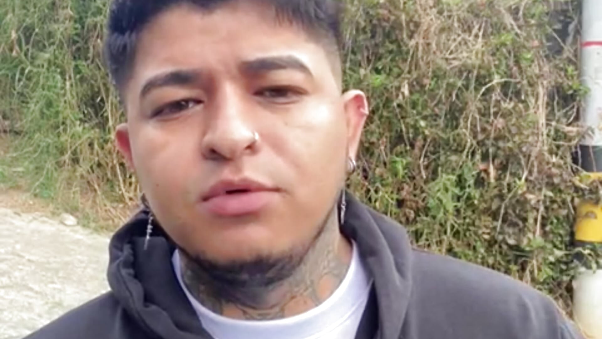 Como eliminar fotos de nuestro perfil - video by Strip_Chat_Col cam model