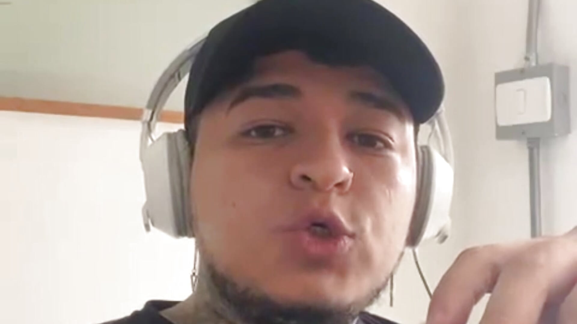 Como funciona el club de fans de stripchat. - video by Strip_Chat_Col cam model