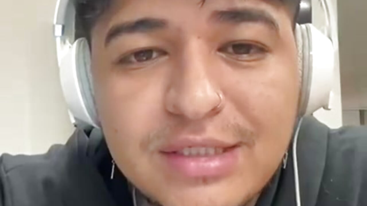 No hay mercados saturados, hay estrategias aburridas. - video by Strip_Chat_Col cam model