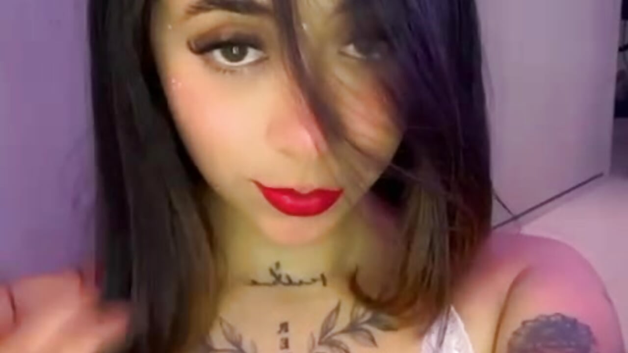 Do you want to play with this naughty nurse? 👀🩺 - βίντεο μοντέλου ElectraRhodes1