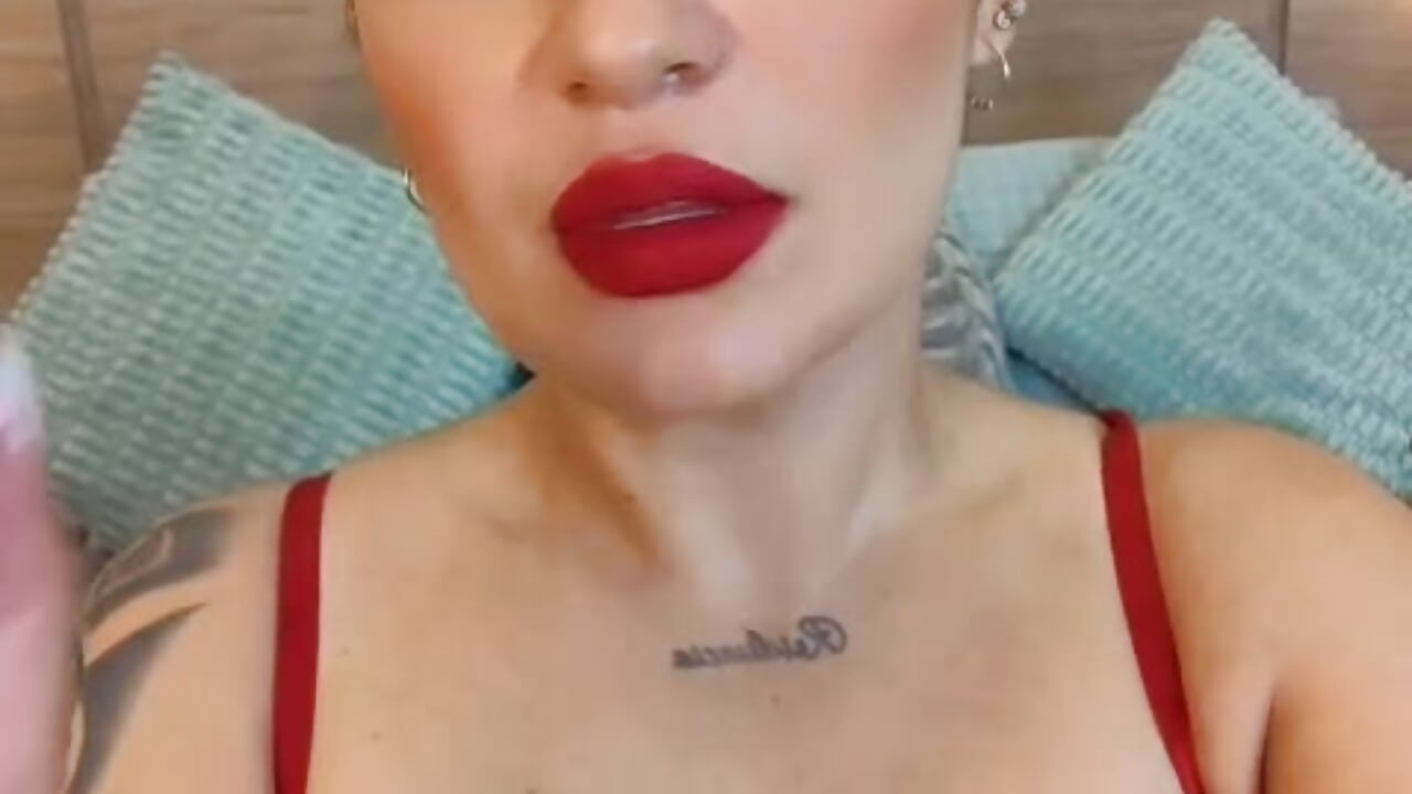 A smile for you - video oleh model kamera Brendalamar