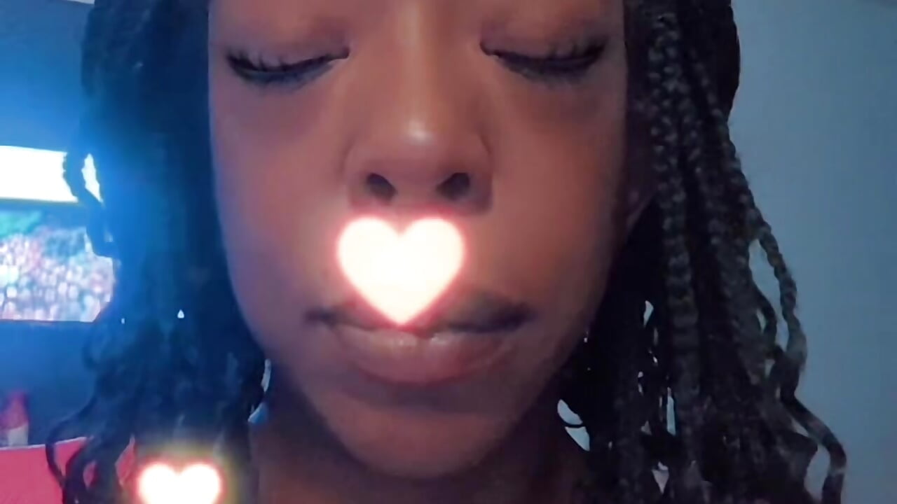 Love yourself - vídeo de la modelo de cam DiamondB