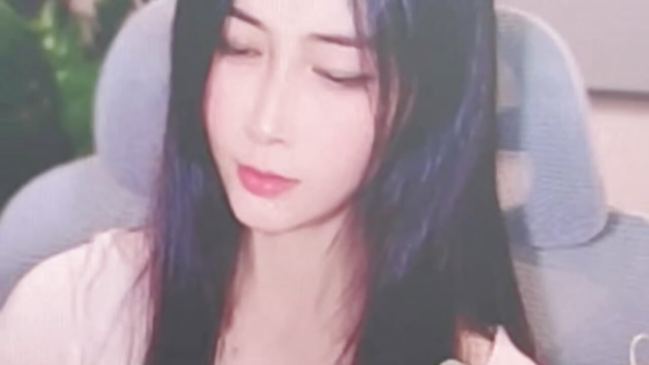 为我留下来的你 是我的幸运之神 - Stars-s主播的视频