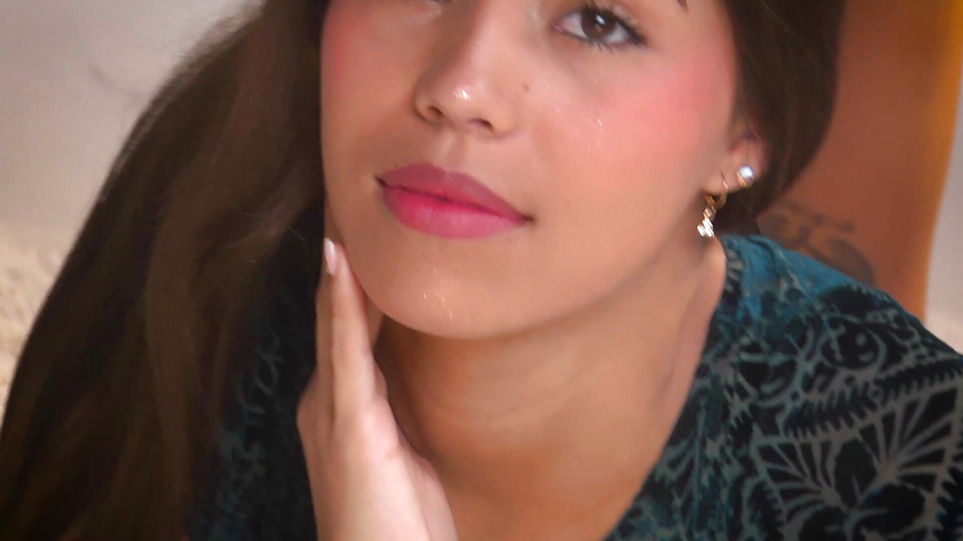 hello - clip cu Jeanna_Queen