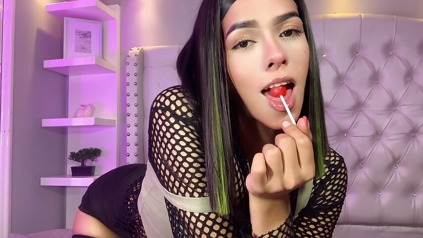 VeronicaSexx adlı kamer modelinin viral videoları:  1996